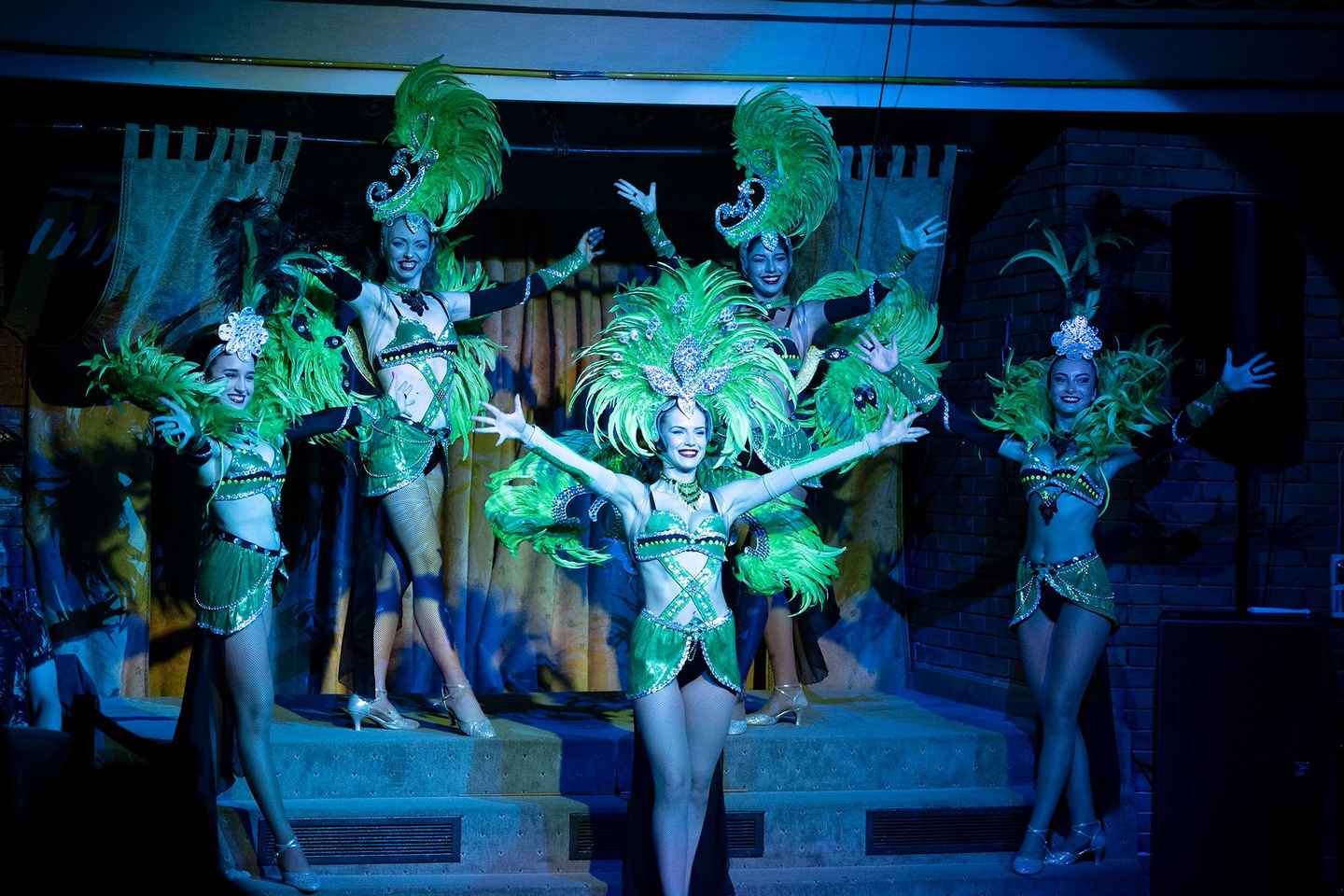 Sveti Vlas: Khan's Tent Restaurant w/ Music & Transportation