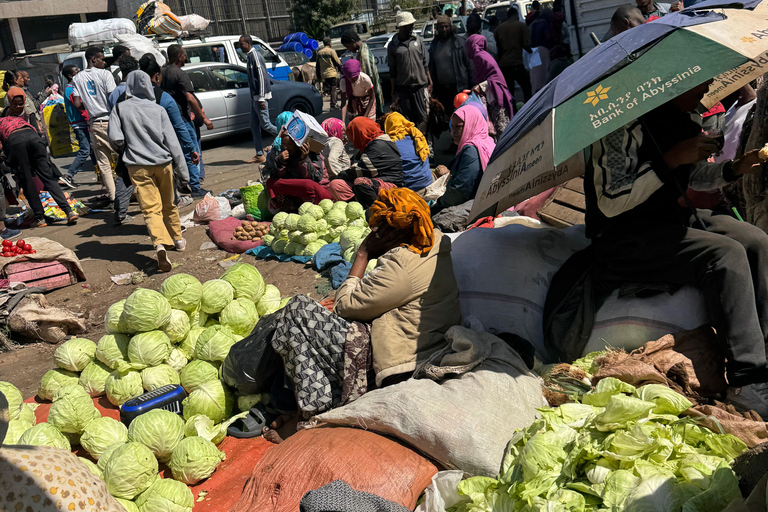 Addis Ababa: Sunrise Coffee Ritual & Hidden Villages Tour