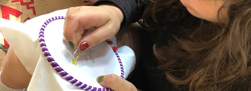 Ninh Binh : Atelier de broderie à la main avec des artisans à Tam Coc