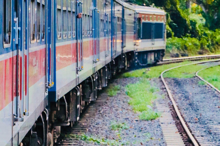 Kandy to Ella Drop: With Train Ride from Badulla