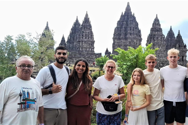 Borobudur-Besteigung &amp; Prambanan mit Ticket inbegriffen