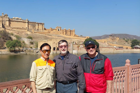 Jaipur: 2 days private guided tour from Delhi with hotel