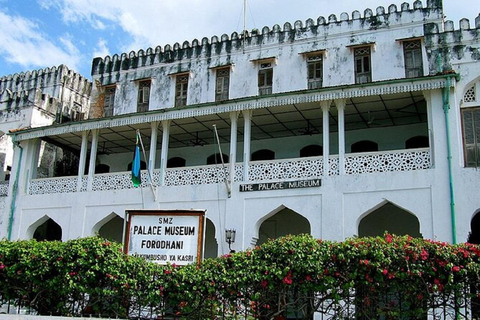 Zanzibar: Stone Town, farma przypraw i wycieczka na wyspę więzienną