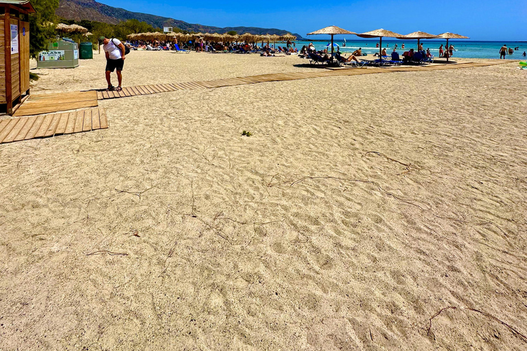 Tour privato di un'intera giornata per famiglie alla spiaggia di Elafonisi e ad Agia Sofia