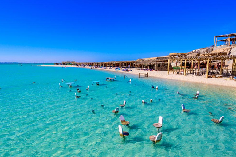 Tour di un giorno intero di snorkeling e isole con una crociera di lussoGiornata indimenticabile a Orange Bay