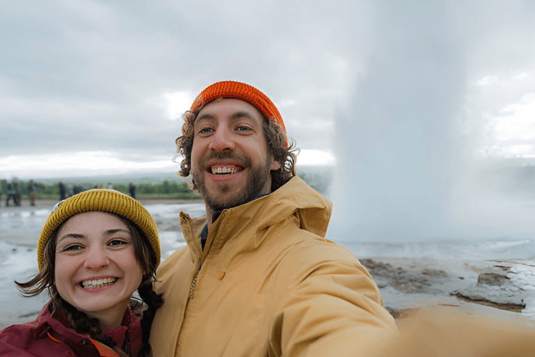 Golden Circle In Spanish - Small Group Tour from Reykjavik
