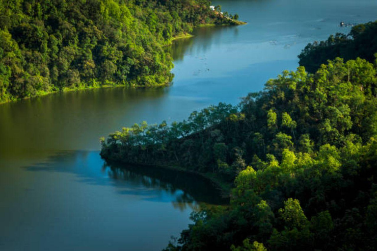 Pokhara:Zoological Park & Lake Suspension Bridge Guided Tour