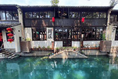 Shanghai Zhouzhuang Water Town Guided Tour with Free Time