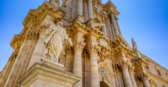 From Catania: Syracuse, Ortigia and Noto Tour with Tickets Included