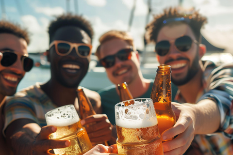 Mirissa: festa in barca al tramonto con DJ dal vivo e drinkMirissa: festa al tramonto in barca con DJ dal vivo e drink