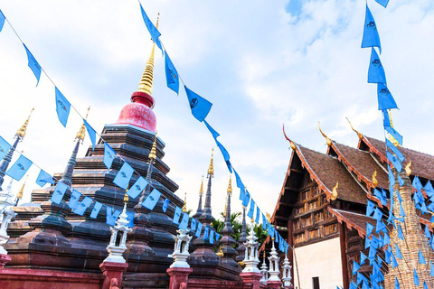 Chiang Mai: Old City Walking Tour with Temples & History Small Group Without Entry Fees