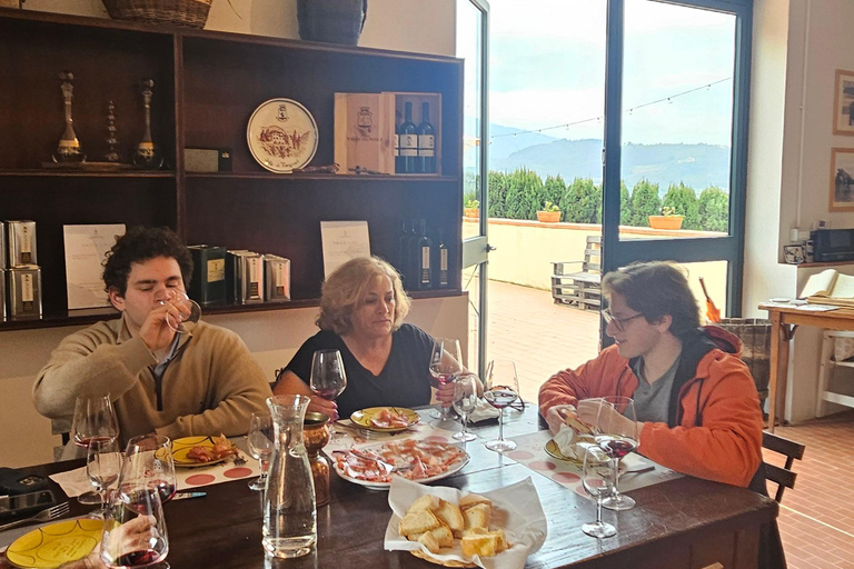 Florence: Horse ride 3h and Wine Tasting&Lunch at a castle