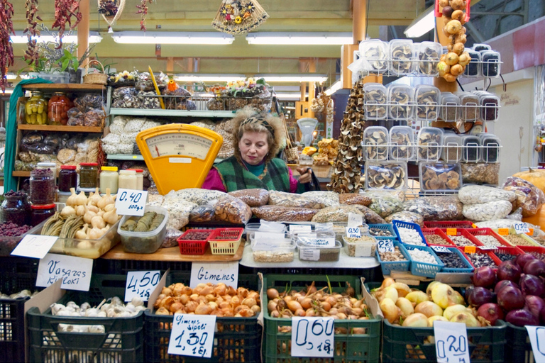 Riga Old Town, C Market & Art Nouveau Guided Walking Tour