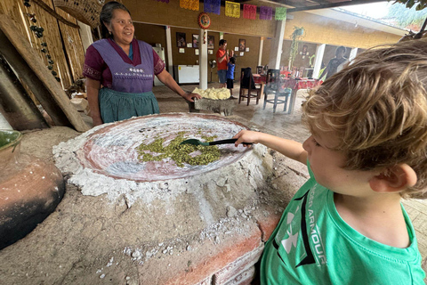 Kochen nach alten Traditionen, Textilkunst in Teotitlán und Tule Tree