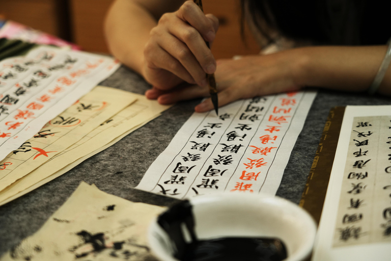 Shanghai: Chinese Culture and Calligraphy Experience