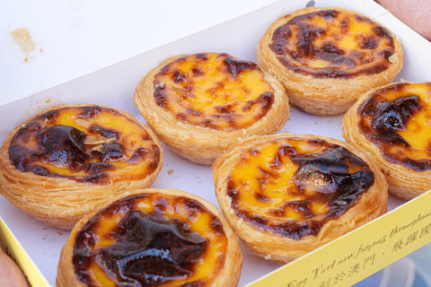 Macau: Private Historic City Tour with Michelin Food Tasting