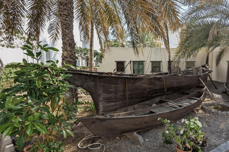 Muscat: Bait Al Zubair Museum Guided Tour with Entry Ticket Muscat: Half Day Sightseeing Tour with Bail Al Zubair Museum