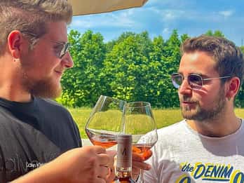 Lazise: experiencia de cata de vinos con delicias locales