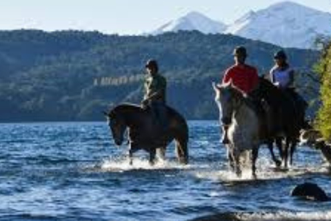 Sunset Horseback Ride in Villa Llanquin, Bariloche
