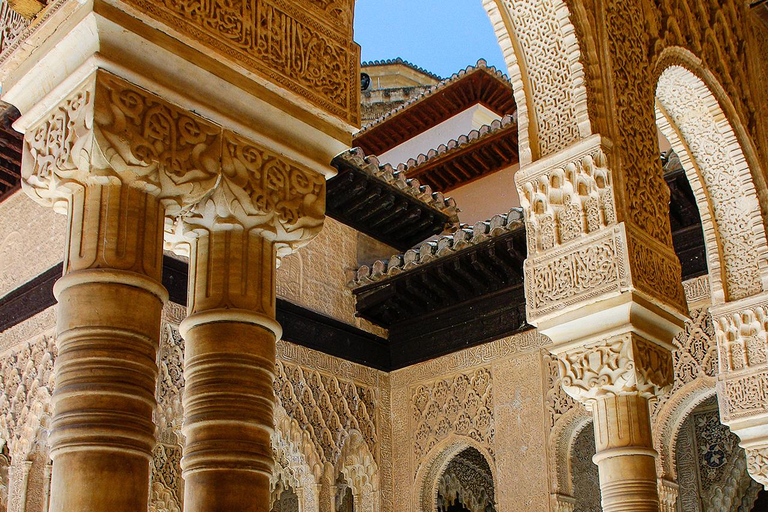 From Malaga: Bus Tour Granada - Alhambra Complete: Visit with Official Guide From Malaga: Granada Bus Tour - Complete Alhambra: Visit with Official Guide