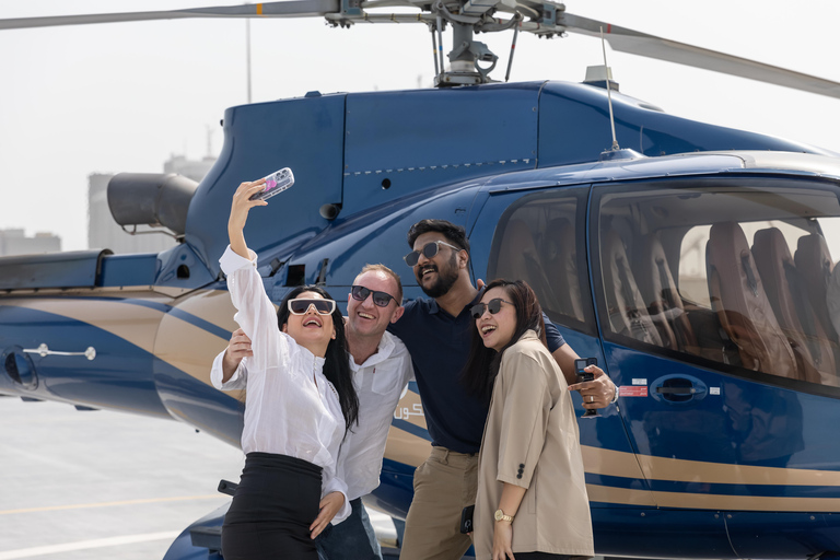 Abu Dhabi: Shared Helicopter Tour