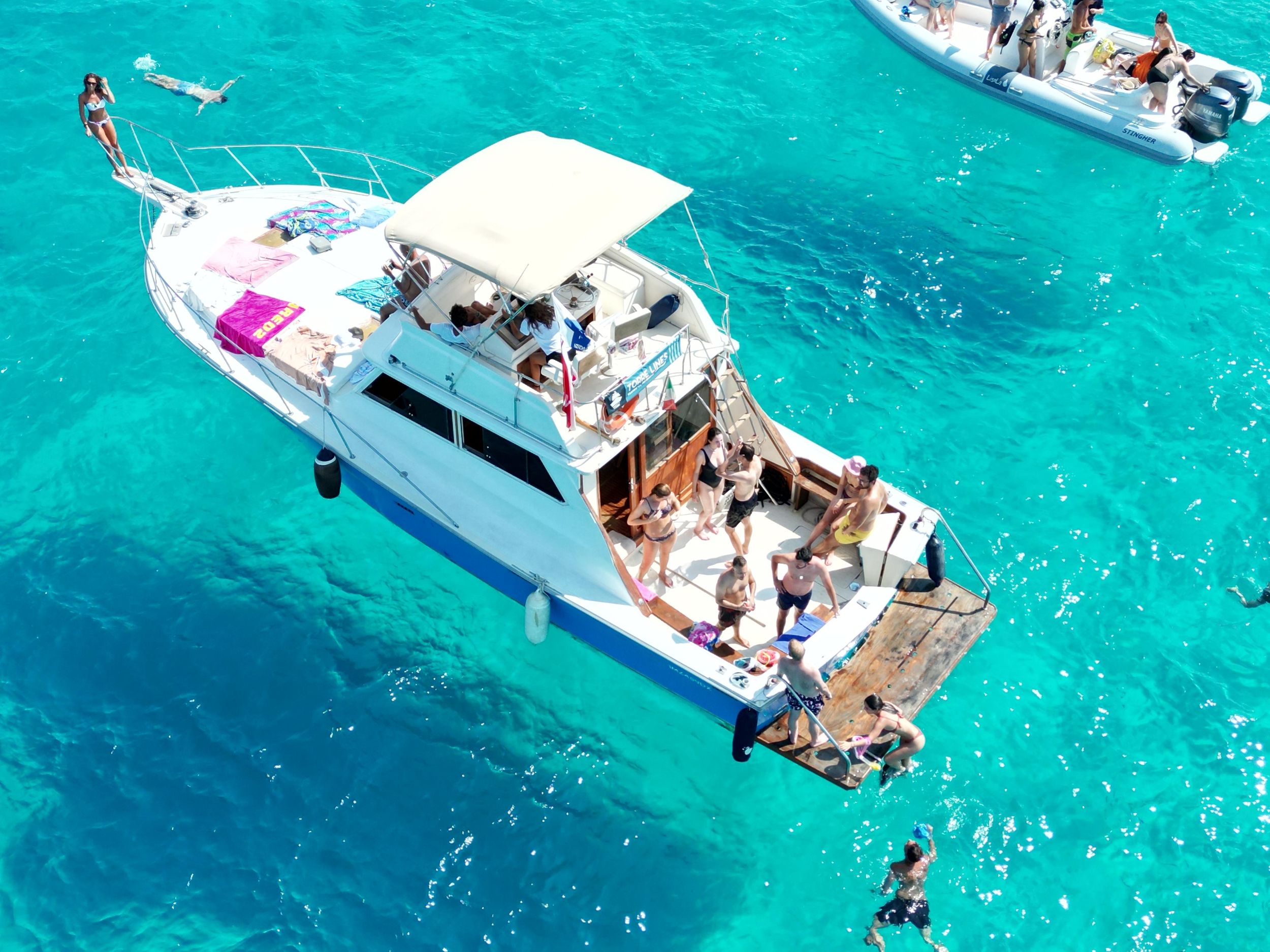 Ab Trapani: Favignana und Levanzo Yacht Tour mit Zwischenstopps