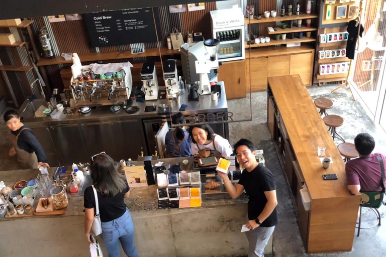 Bangkok: Specialty Coffee Tour & Tastings with Local Guide