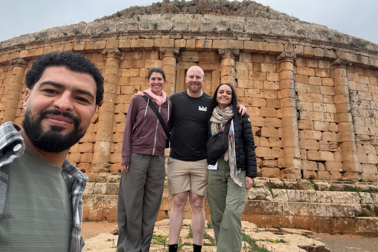 Tipaza and Cherchell Tour with Pickup & Local Fish Lunch
