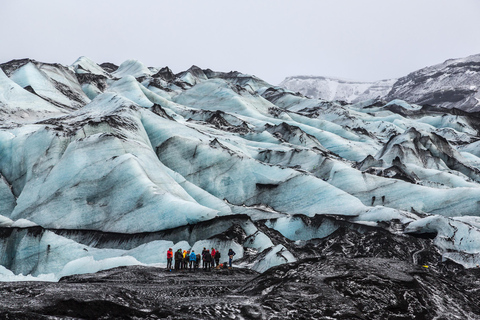 Reykjavik/Sólheimajökull: Glaciärvandring och isklättringGlaciärvandring och isklättring - möte vid Solheimajokull