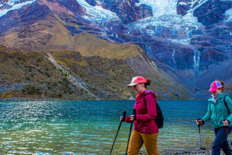 Cuzco: Escursione alla Laguna di Humantay con colazione e pranzoEscursione alla Laguna di Humantay con prima colazione e pranzo