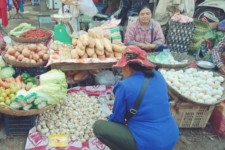 Siem Reap: Tonle Sap Lake & Floating Village Tour Tour in a Tuk Tuk