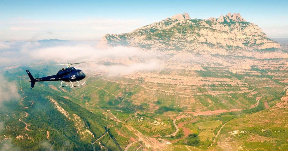 Lot Helikopterem Przez Barcelon I Montserrat GetYourGuide lot-helikopterem-przez-barcelon-i-montserrat-getyourguide