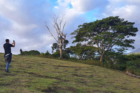 Arusha: Panoramic Sunset View with Food OptionsPanoramic Sunset View with Hot Picnic Style Meal