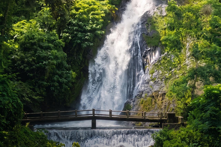 Gangga: Half-Day Heritage, Waterfall & Food Experience