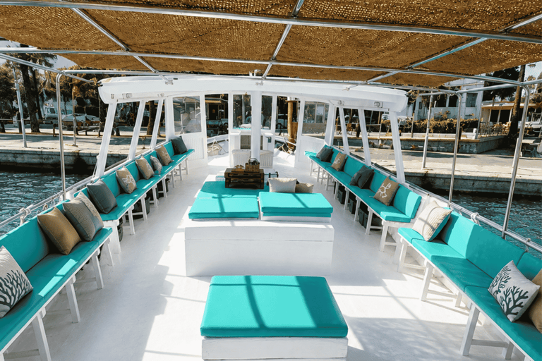 Ibiza: Sea Caves and Snorkeling Cruise with Drinks & Tapas
