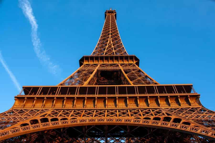 Paris: Eiffelturm: Vollständig geführte Tour mit Gipfeloption. Foto: GetYourGuide