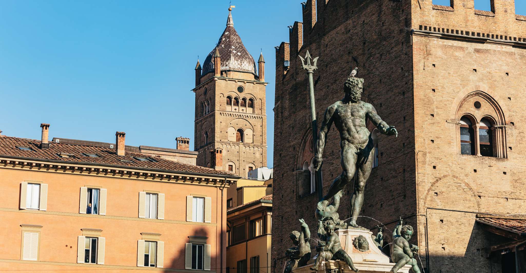 Bologna, Stadtzentrum zu Fuß - Hizvo