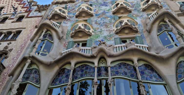 Barcelona:Pass with Casa Battló, Casa Milà, Teleferic & more