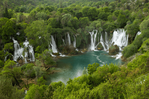 Mostar i wodospady Kravice - prywatna wycieczka z DubrownikaPrywatna wycieczka samochodem