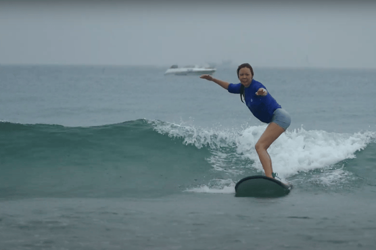 Pro Surf Gruppenunterricht in Da Nang VietnamGruppen-Surfunterricht