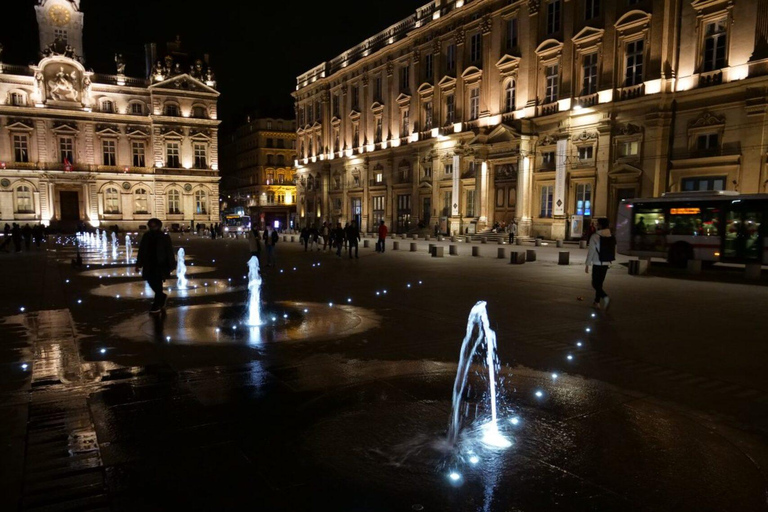 Lyon: Night Walking Tour with Traboules and Legends