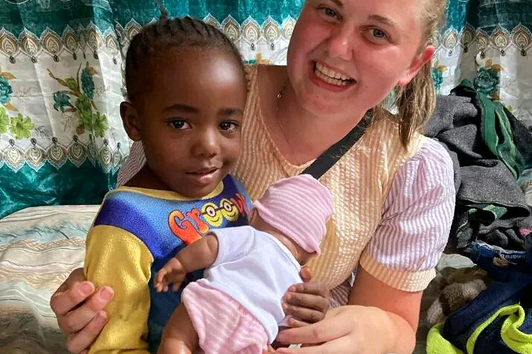 Ville d&#039;Arusha : Visite de maisons d&#039;enfants et collecte de dons.