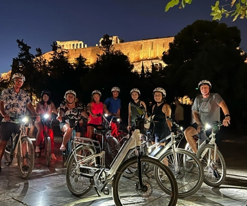 Athens: 2-Hour Highlights Tour by E-Bike After Sunset