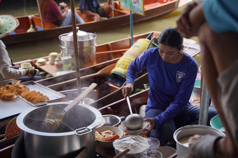 Bangkok : Premium Maeklong & Floating Market Tour (9 pax)