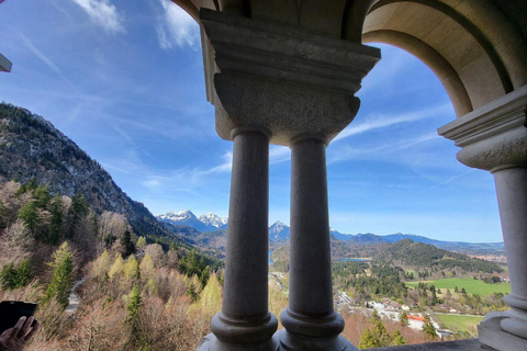 Garmisch-Partenkirchen: Ekspresowa wycieczka do zamku Neuschwanstein