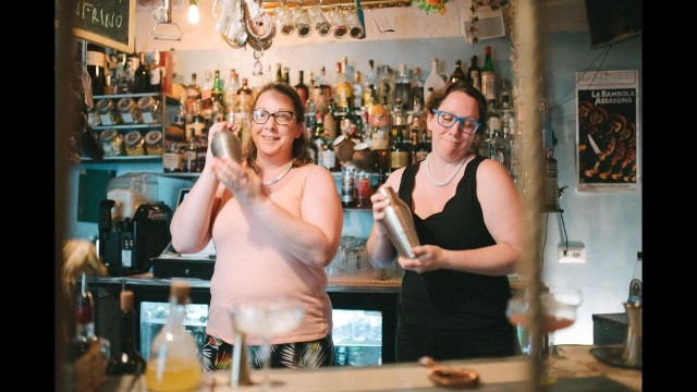 Visit Bari Experience to learn to make Apulian cocktails in Bari