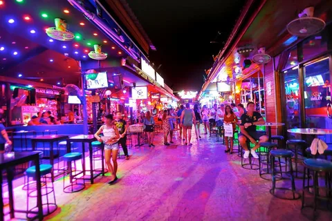 Phuket: Sunset, Beach, and Nightlife Tour with Local Food