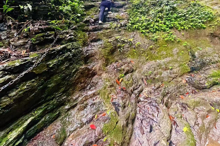 Zhangjiajie: 3-Day Private Hiking Tour with Guide & Hotel