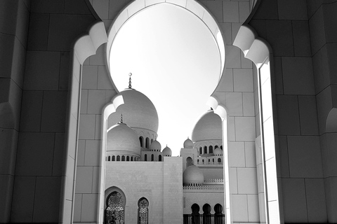 Evening Abu Dhabi City Tour with Corniche and Mosque Visit