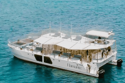 Cartagena: Catamaran Flamante Sunsetplan with Open Bar!